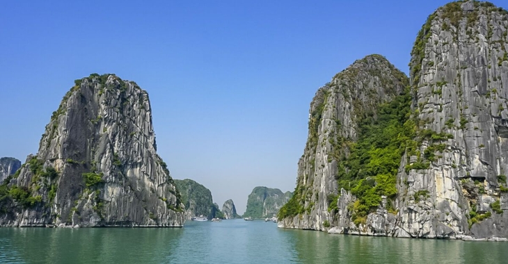 Halong Bay 2 days 1 night travel costs: Investing wisely for a premium experience