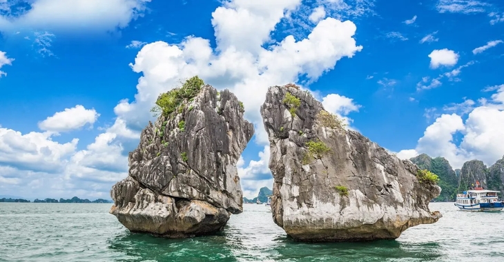 Hon Ga Choi (fighting cocks islet): A symbol of eternal love